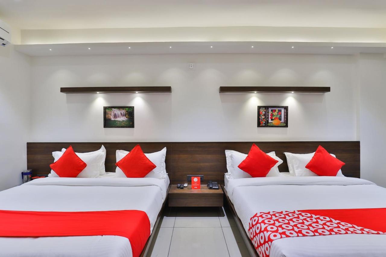 Oyo 16604 Hotel Sparsh Inn Ahmedabad Extérieur photo