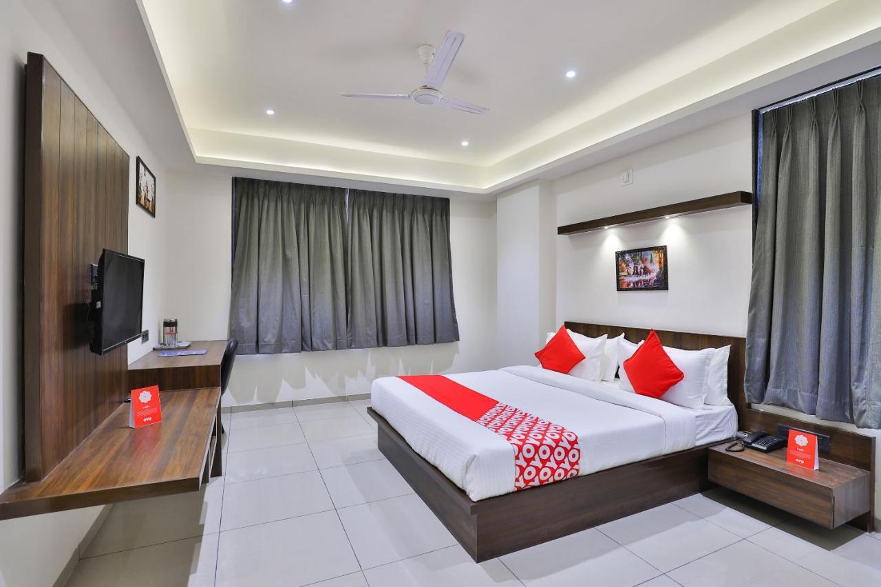 Oyo 16604 Hotel Sparsh Inn Ahmedabad Extérieur photo
