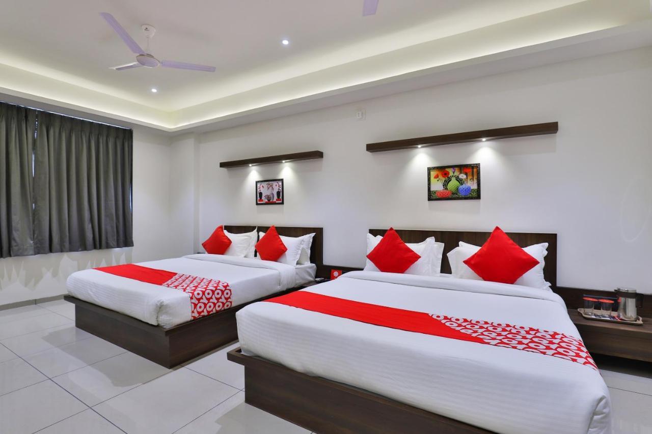 Oyo 16604 Hotel Sparsh Inn Ahmedabad Extérieur photo