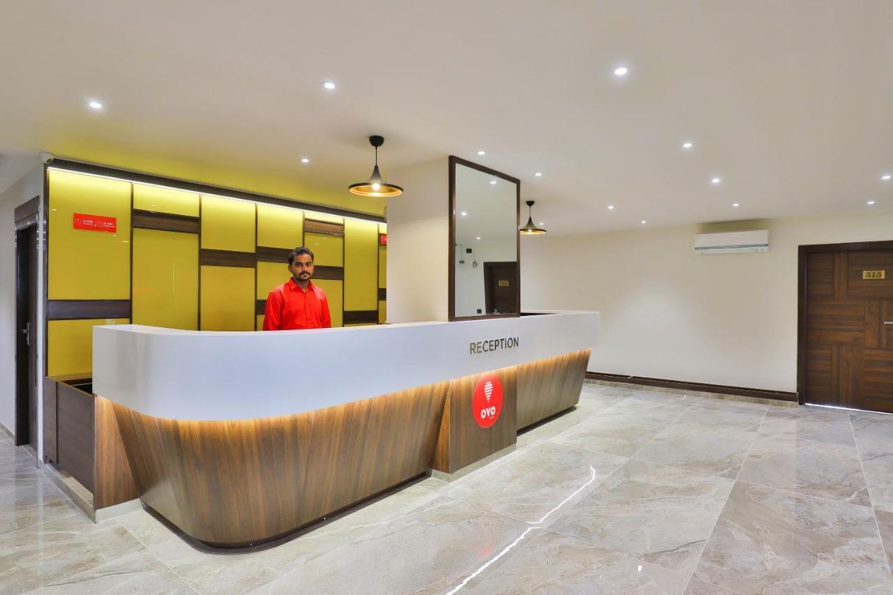 Oyo 16604 Hotel Sparsh Inn Ahmedabad Extérieur photo